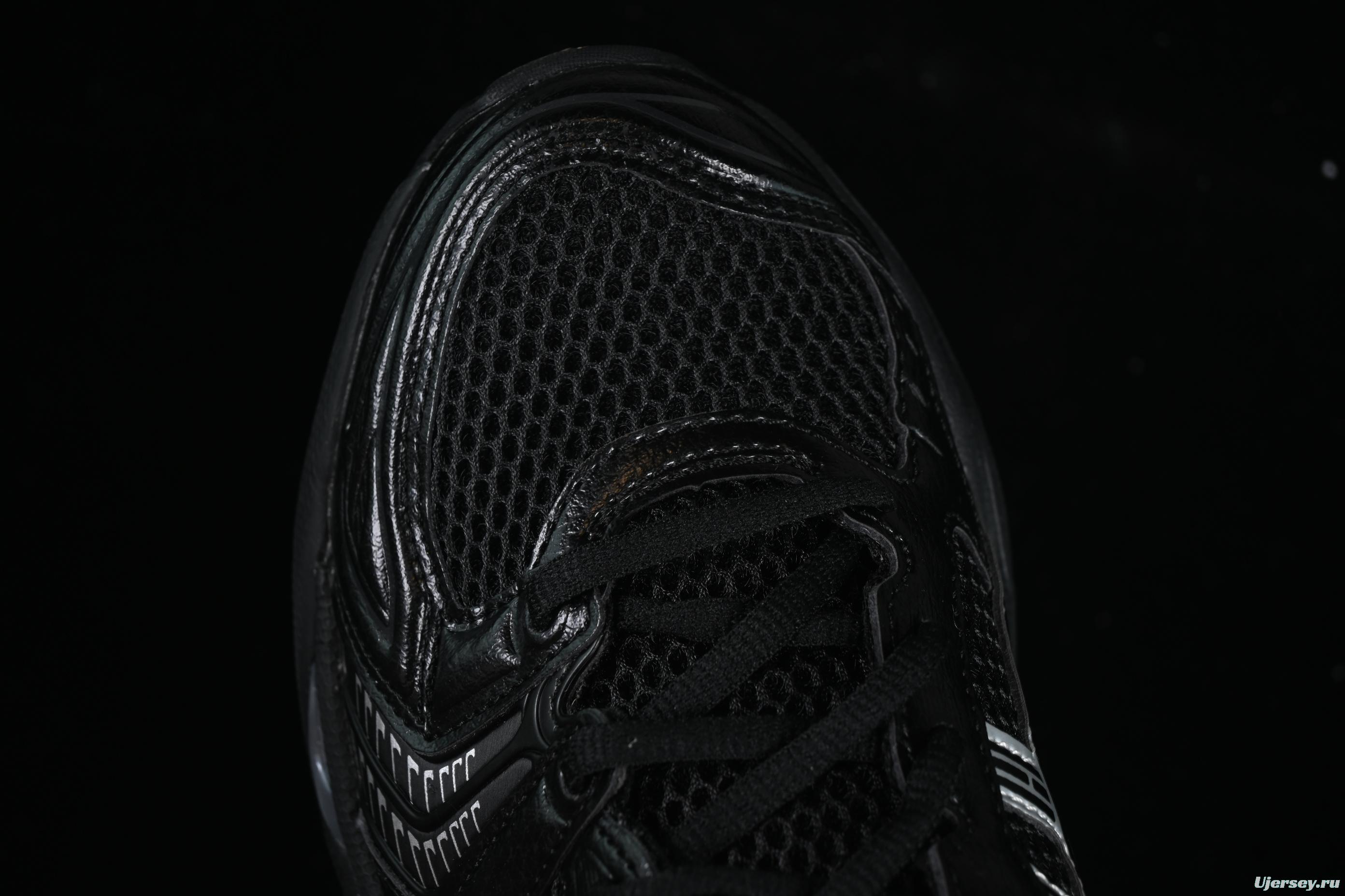 Asics Gel-Kinsei OG Black/White Running Shoes