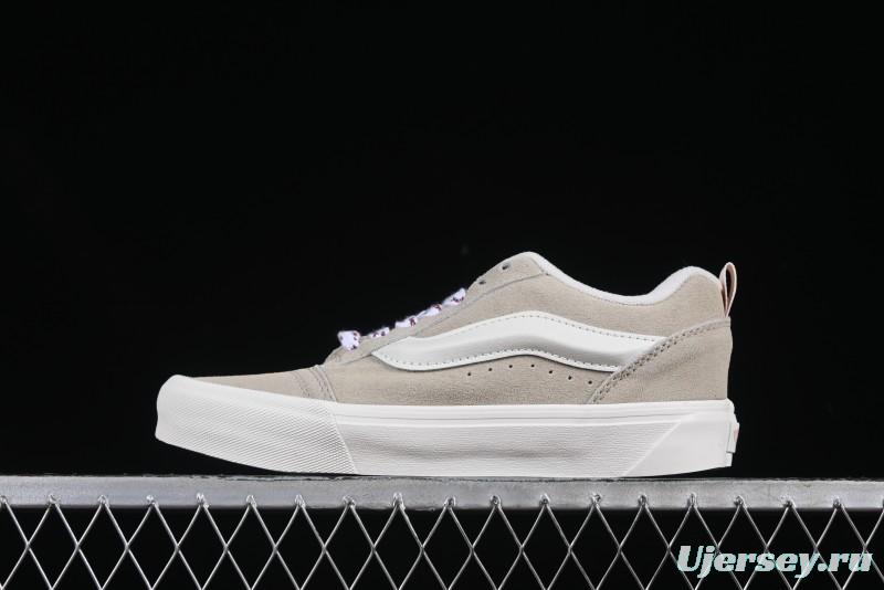 Vans Knu Skool Low-Top Retro Chunky Sneakers - VN000D6ZE2S