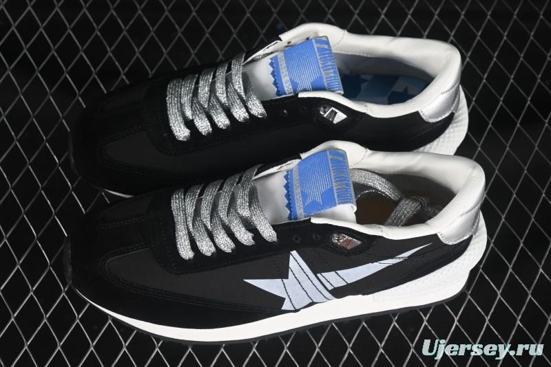 Golden Goose Marathon Comfortable Low-Top Lifestyle Sneakers in White Black - H8D4