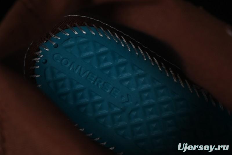 Converse Chuck Taylor All Star 1970s High Top Sneakers in China Red - A12460C