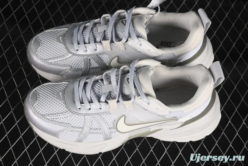 Nike Runtekk V2K Retro Low-Top Running Shoes with Cushlon Foam Midsole - FD0736-006