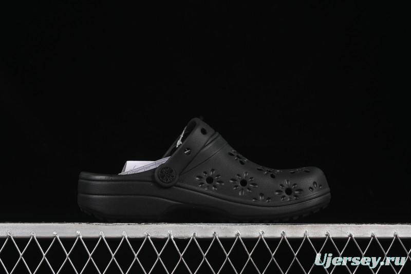 Crocs Classic Clog Two-Way Beach Sandals with Ventilation Holes - B.D4