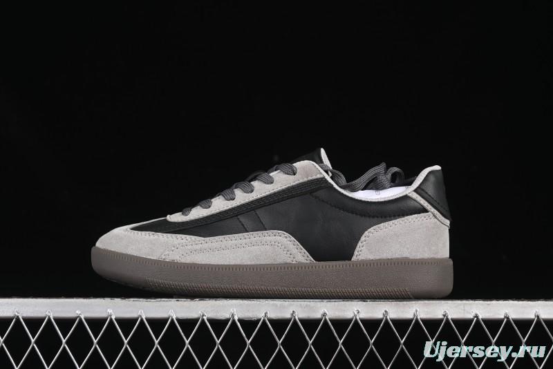 ECCO Men's Casual Series Fashion Sneakers with Shock-Absorbing Sole - 63082901001