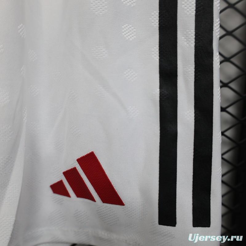 Player Version 25/26 Manchester United Home Shorts