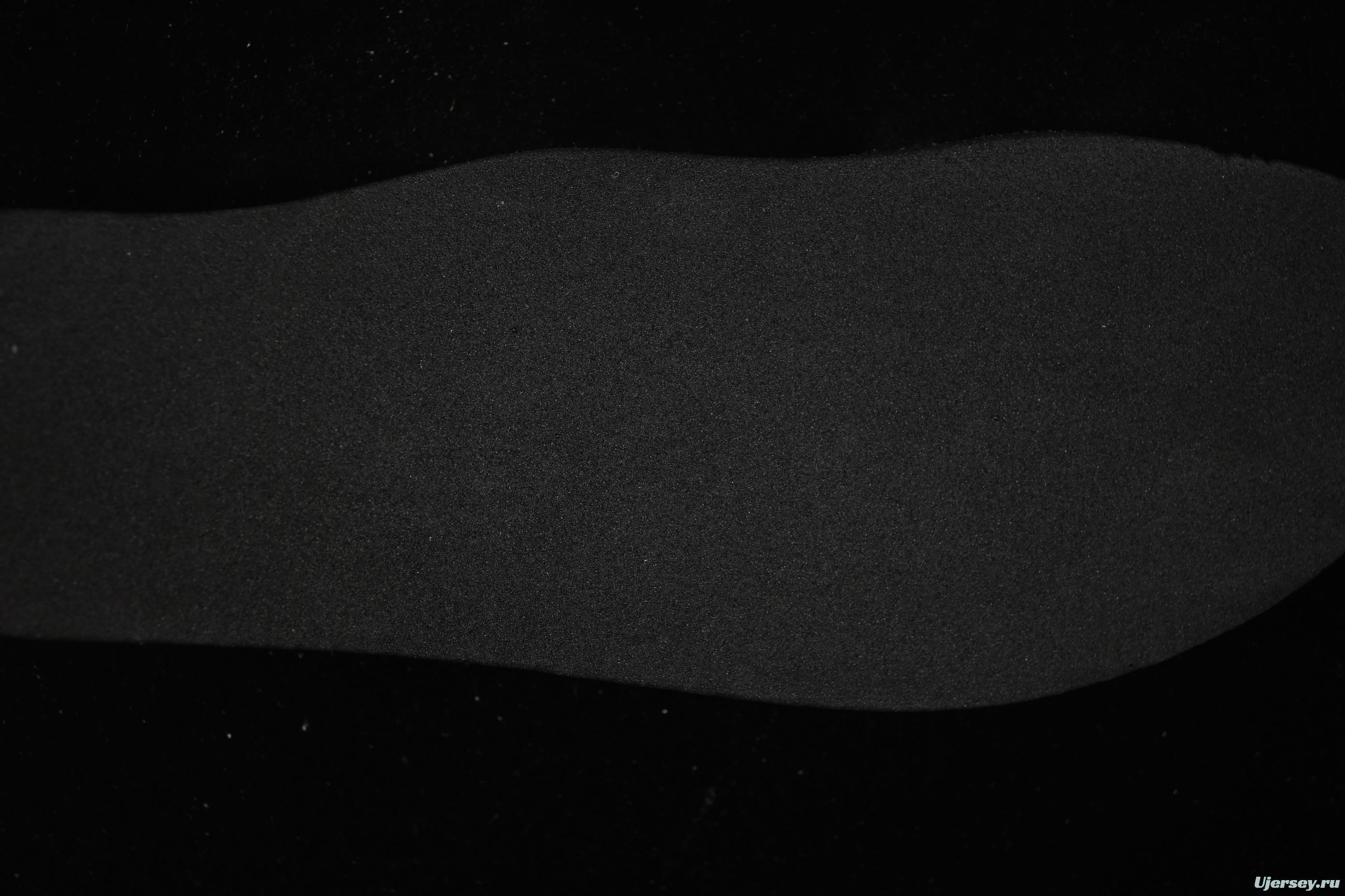 Nike Air Max 90 Retro Running Shoes with Visible Air Cushion - FN7810-001