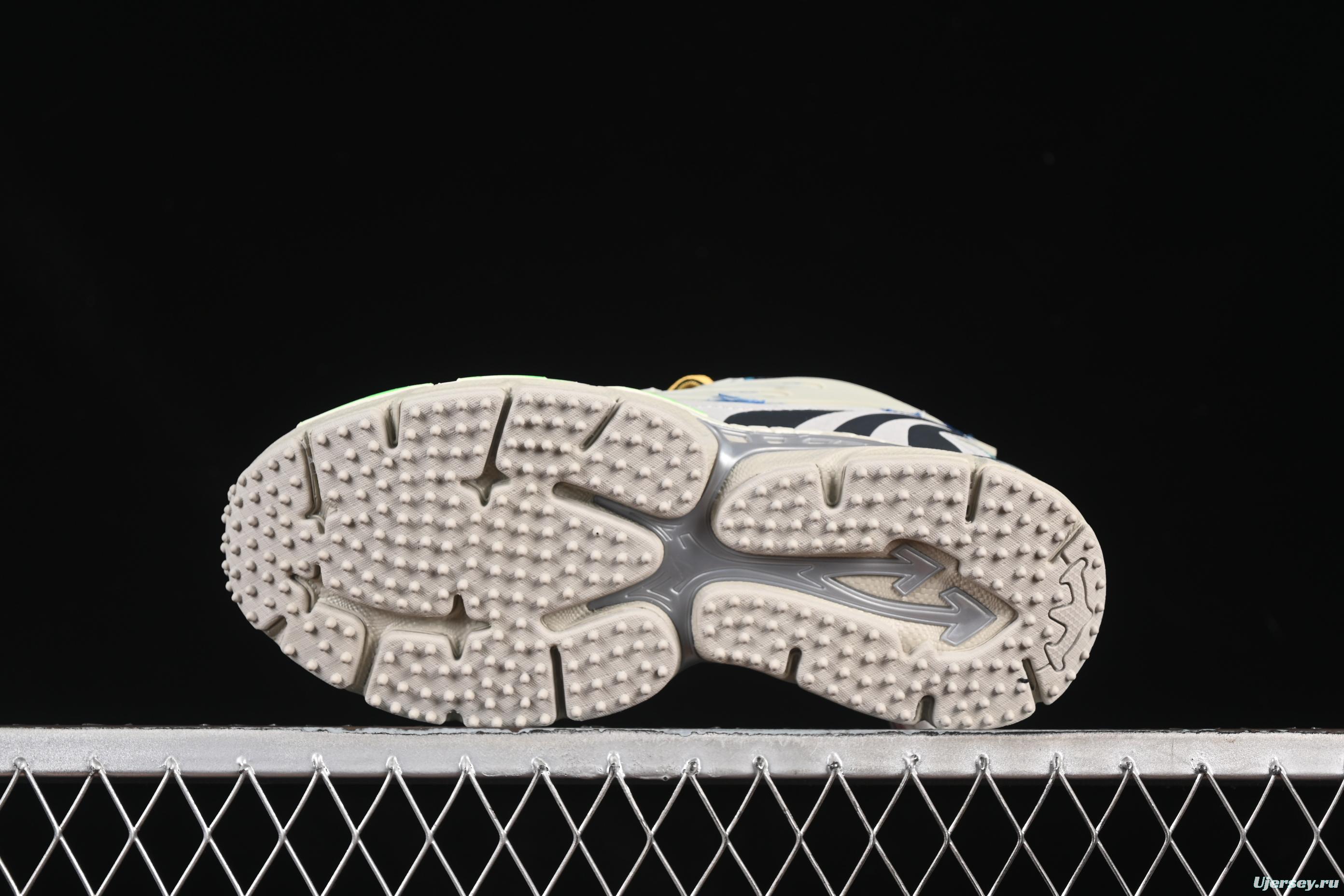 Off-White Be Right Low-Top Lifestyle Sneakers in Grey Green - C.D4