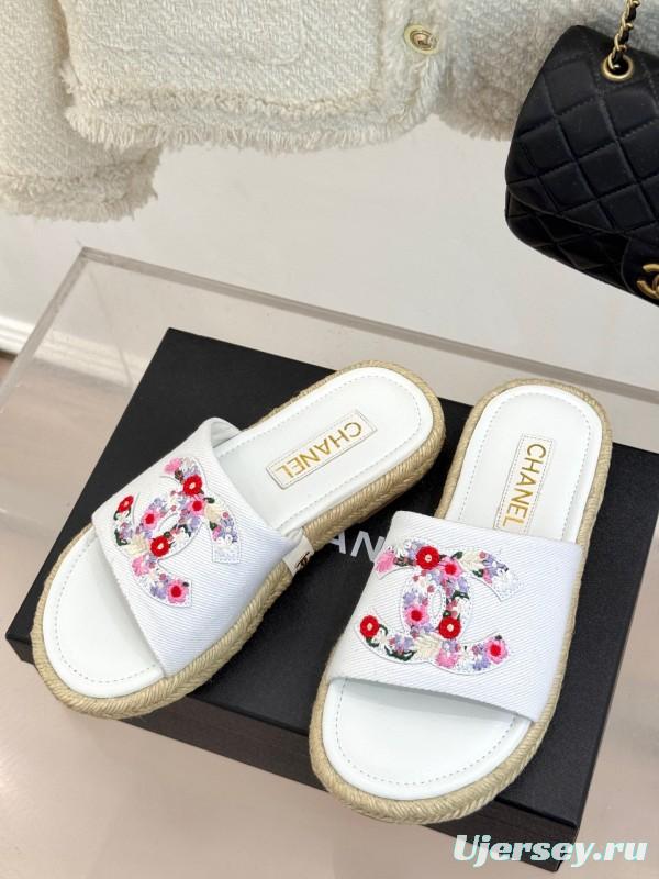 2025 Women Chanel White Embroidered Cotton Slippers KFY00230