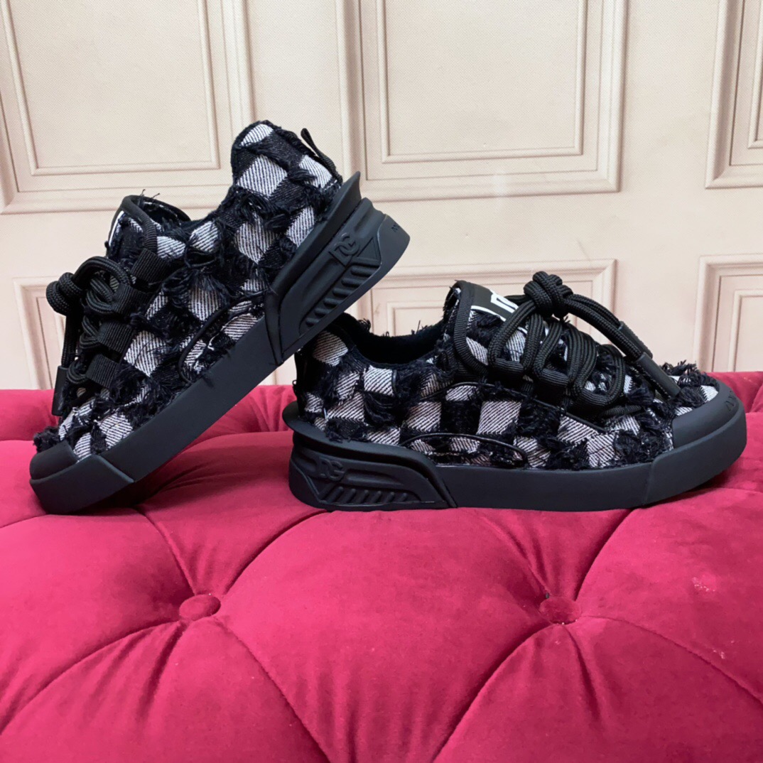 2025 Unisex Dolce & Gabbana Black White Fur Canvas Sneakers