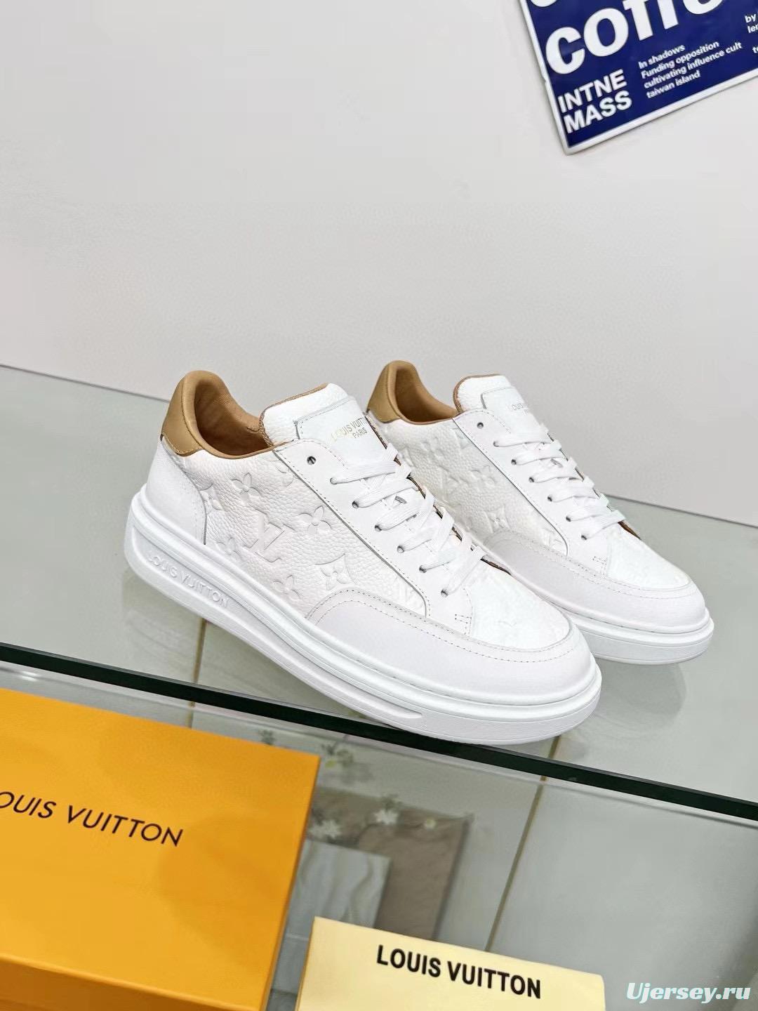 2024 Unisex Louis Vuitton White Beige Leather Sneakers Maxi Damier MJ00330