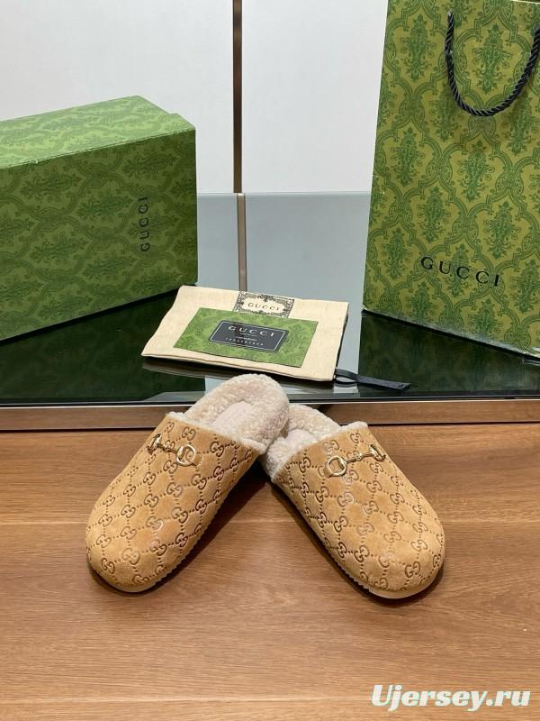 2024 Gucci beige leather slippers GG pattern