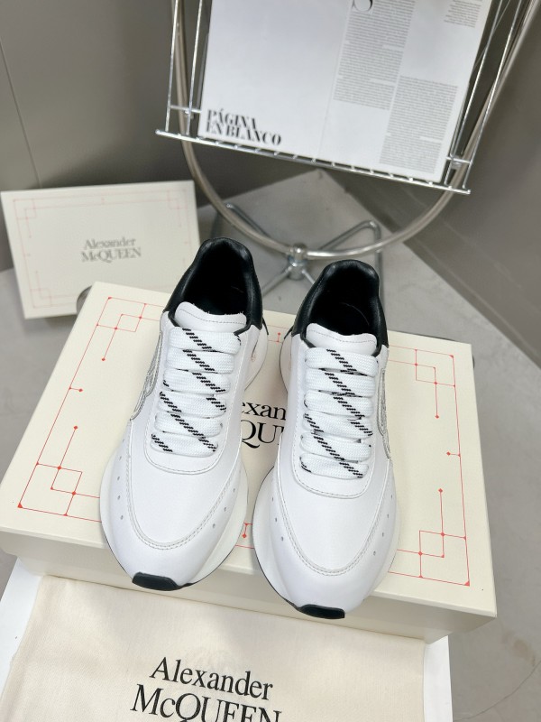 2024 Unisex Alexander McQueen White Black Grey Red Leather Sheepskin Sneakers MJ00370