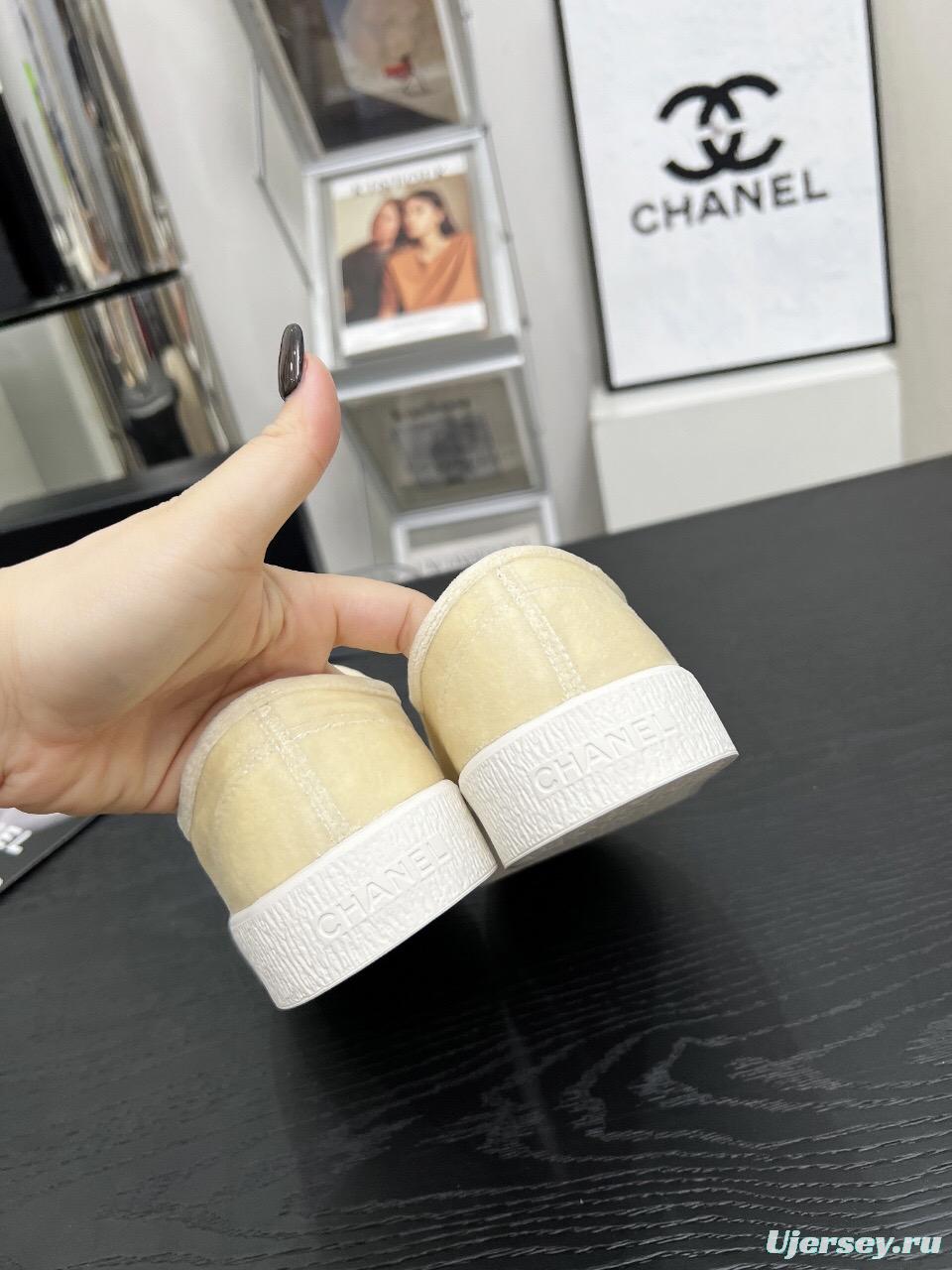 2025 Women Chanel Cream Canvas Leather Casual Sneakers LY00230