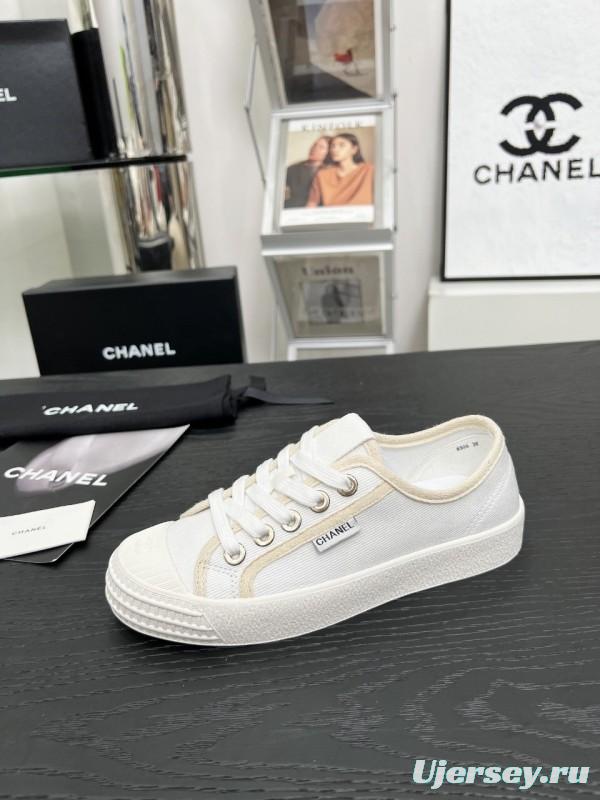 2025 Women Chanel White Canvas Casual Sneakers LY00230