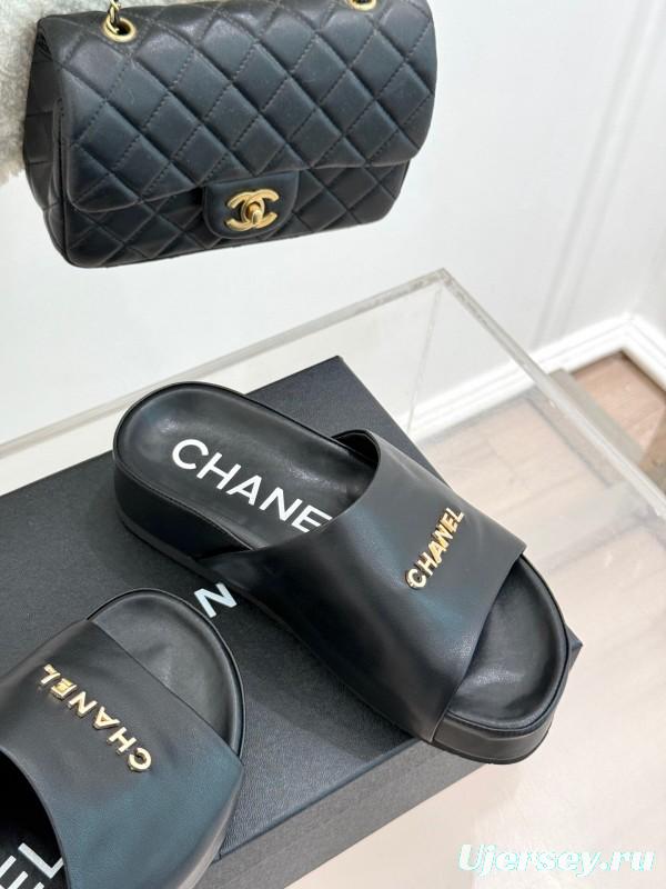 2025 Slippers Chanel Black Leather Slippers KFY00250
