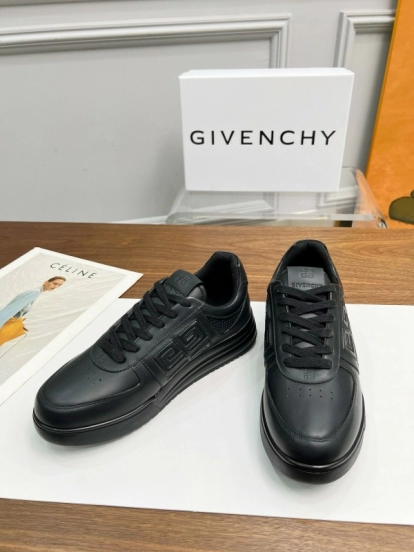 2024 Men Givenchy Black Leather Sneakers MJ00380