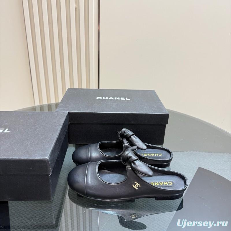 2025 Women Chanel Black Lambskin Leather Mules KFY00270