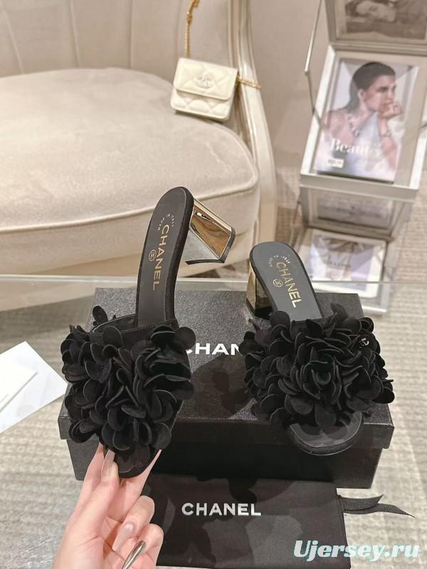2025 Women Chanel Black Leather Slippers Floral B2032-2