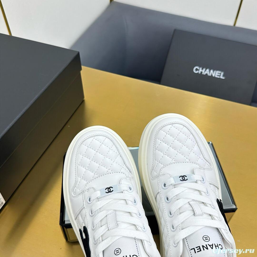 2025 Women Chanel White Leather Sneakers Thick Sole