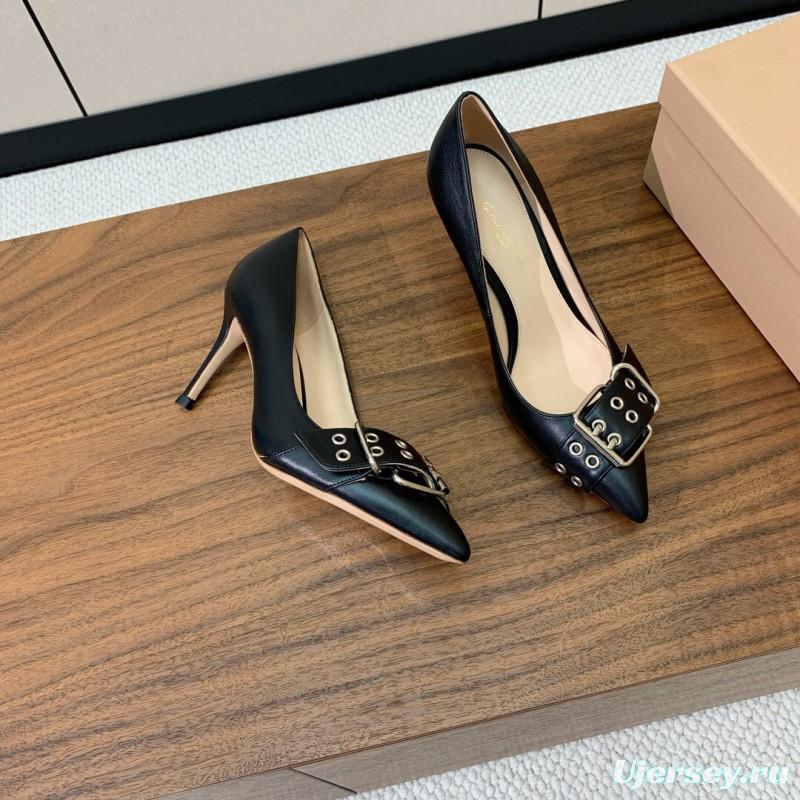 2025 Women Gianvito Rossi Black Leather Pointed Toe Buckle Pumps KFY00300