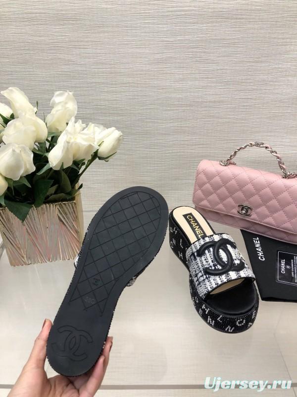 2025 Women Chanel Black White Tweed Platform Sandals LY00320