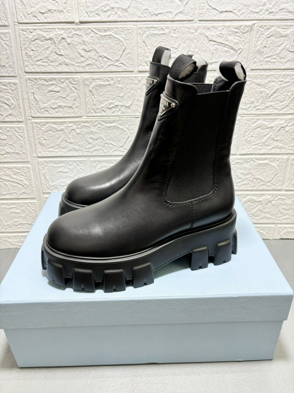 2024 Women Prada Black Leather Chelsea Boots MJ00380