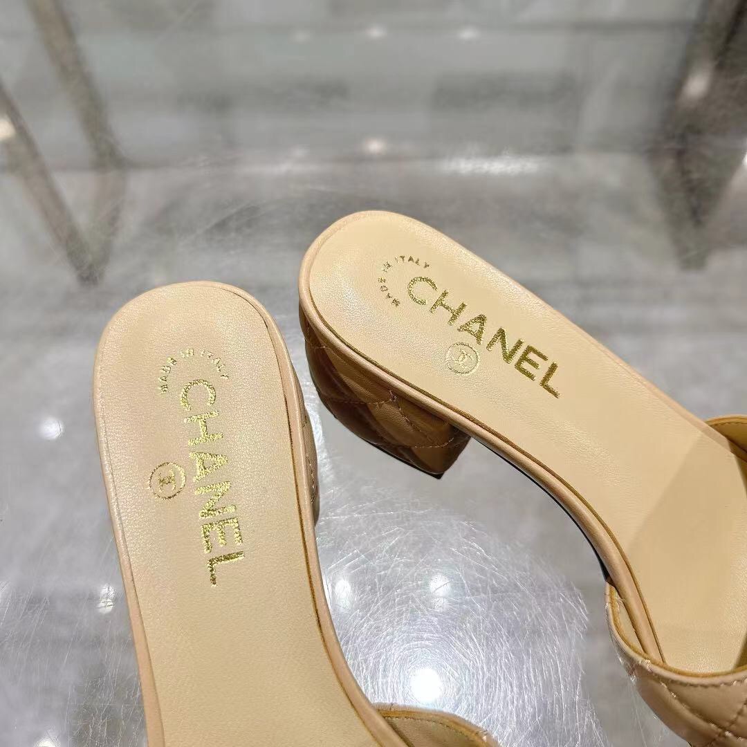 2025 Women Chanel Beige Leather Slippers LY00280