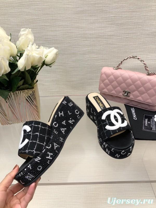 2025 Women Chanel Black Fabric Wedge Platform Slippers LY00320