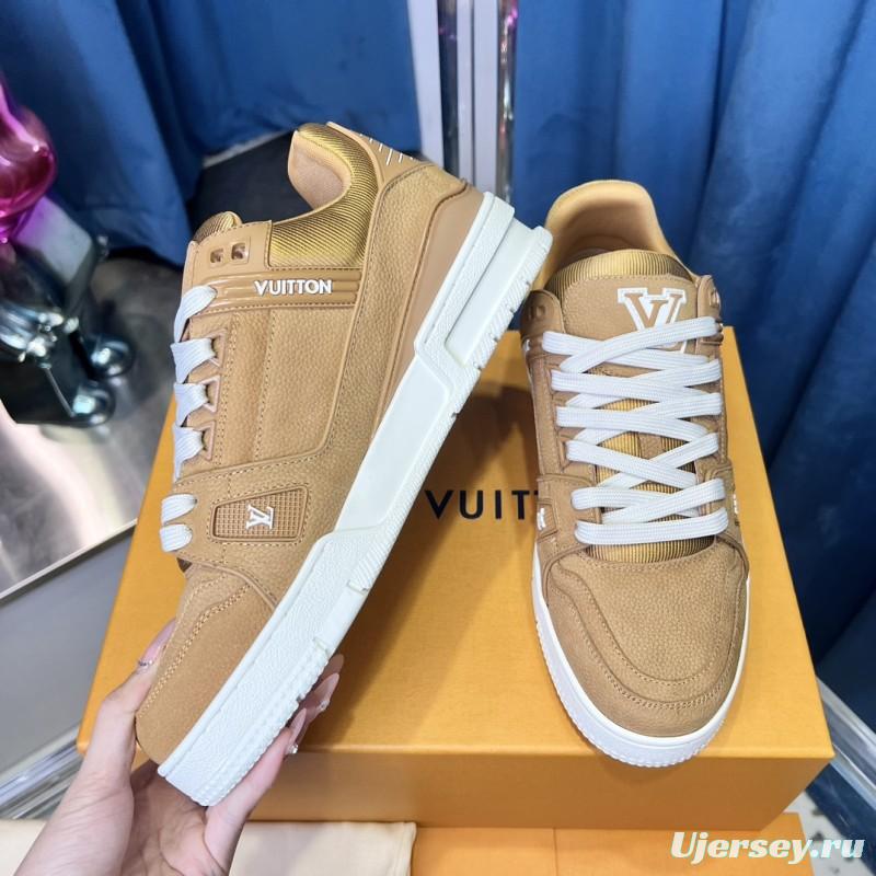 2025 Unisex Louis Vuitton Beige Suede Leather LV Trainer