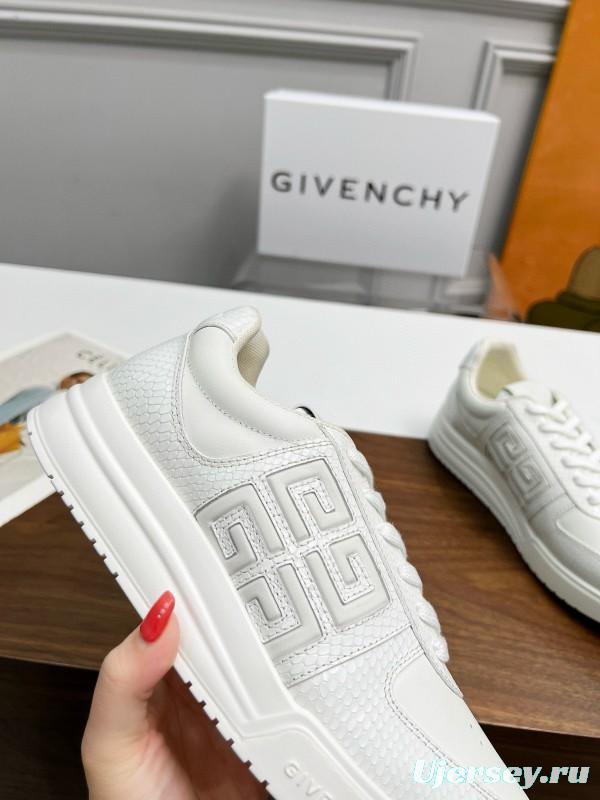 2024 Unisex Givenchy White Silk Calfskin Patent Leather Low Top Sneakers MJ00380