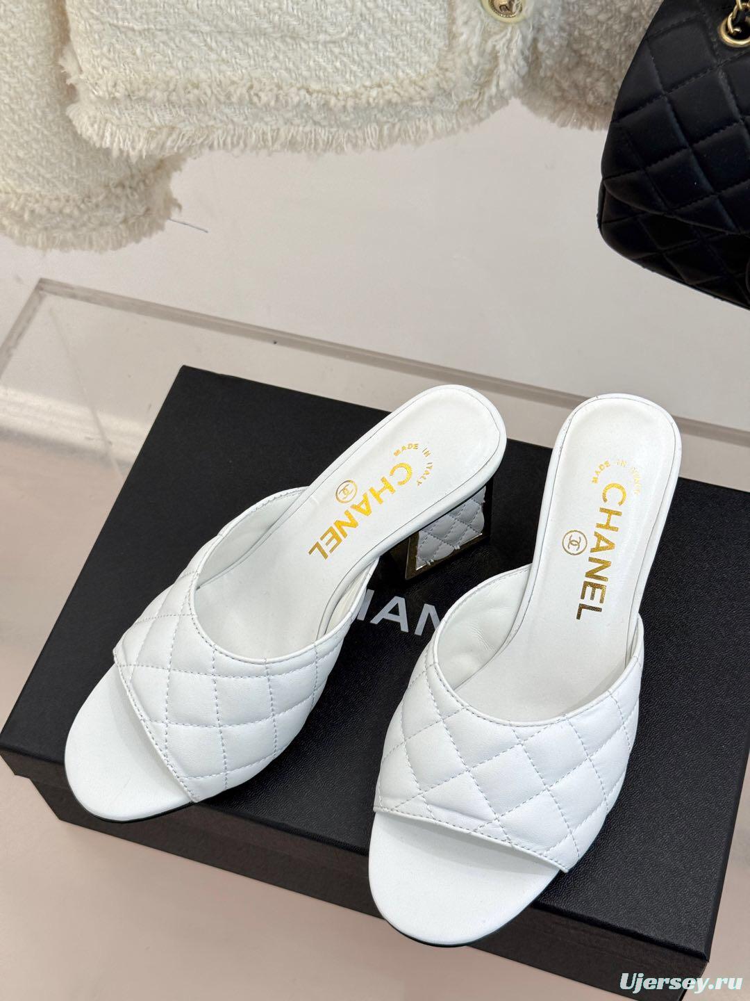 2025 Women Chanel White Lambskin Quilted Heeled Slippers