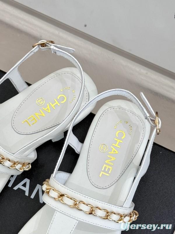 2025 Slippers Chanel White Leather Chain Strap CC Logo