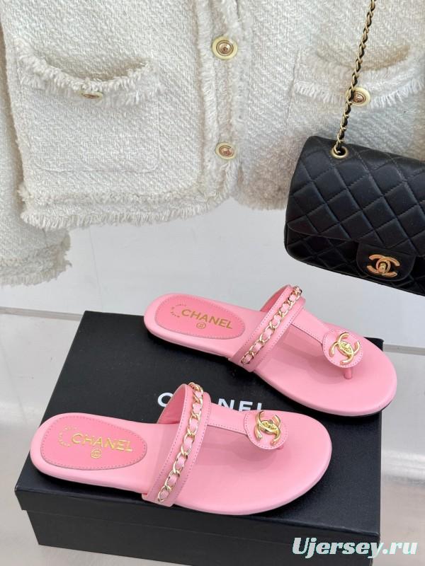 2025 Women Chanel Pink Lambskin Chain Toe Ring Sandals