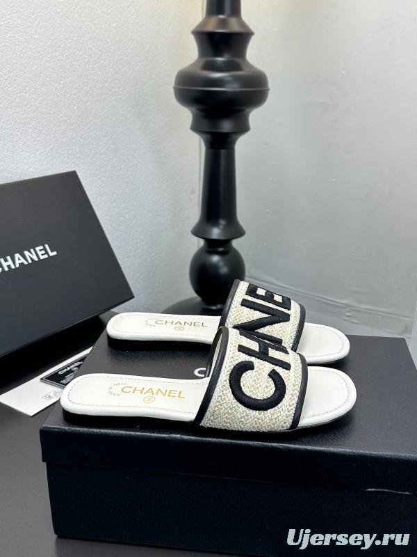 2025 Women CHANEL White Black Canvas Slippers