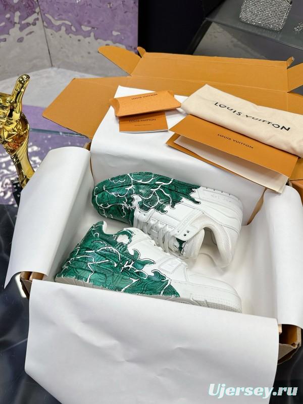 2024 Unisex Louis Vuitton Green White Leather Plimsolls Hand-Painted MJ00780