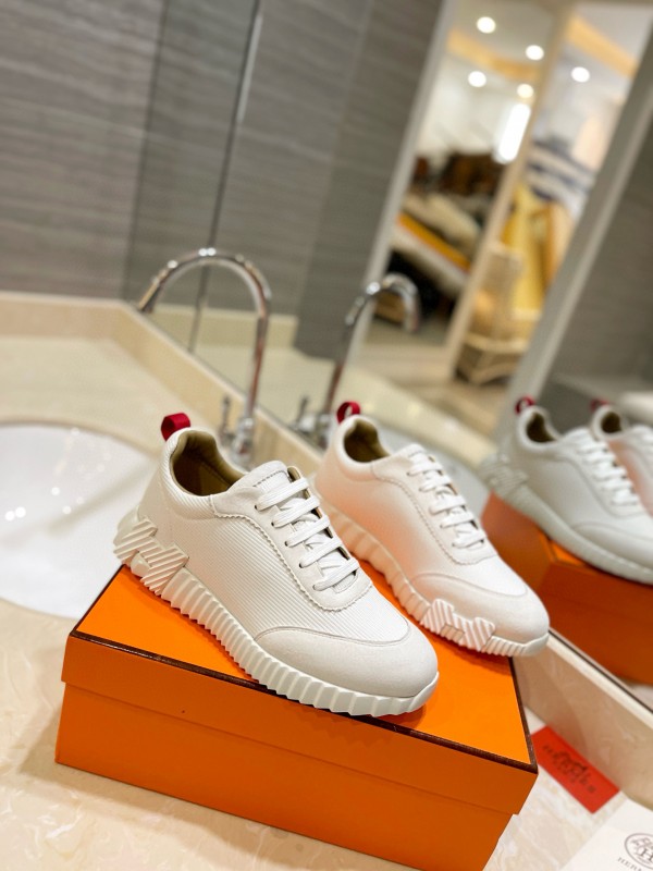 2024 Unisex Hermès White Imported Silky Calf Suede Rain Cloth Casual Sneakers MJ00320