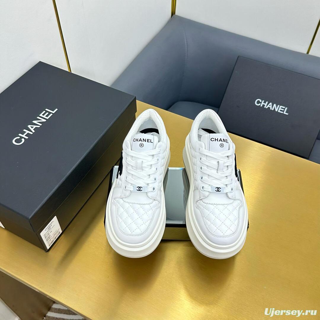 2025 Women Chanel White Leather Sneakers Thick Sole