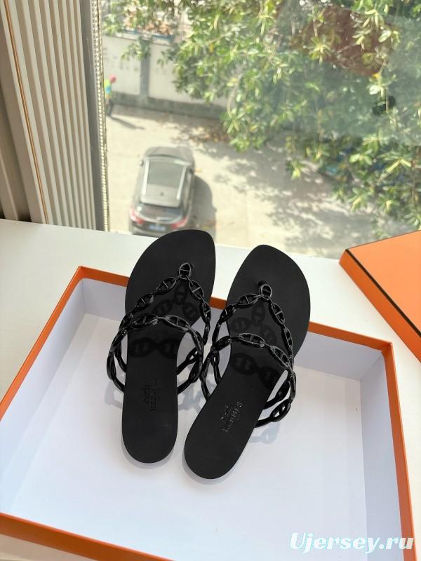 2025 Women Hermès Black Leather Chain Strap Flip Flop Sandals LY00360(F)