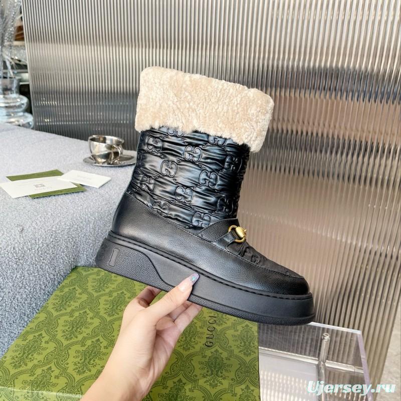 2024 Women Gucci Black Sheepskin Snow Boots Metallic Hardware MJ00420