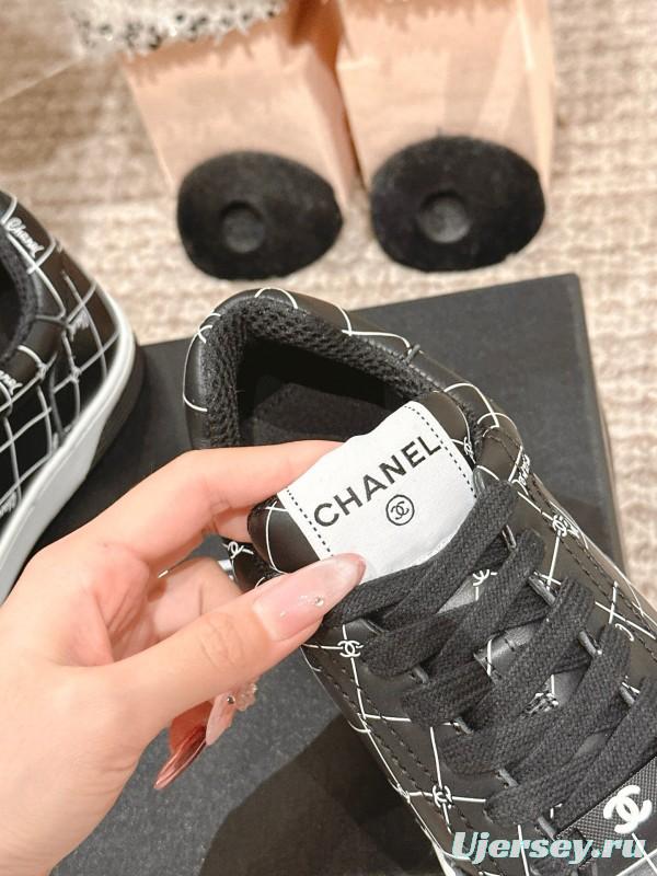 2025 Women Chanel Black White Leather Sneakers