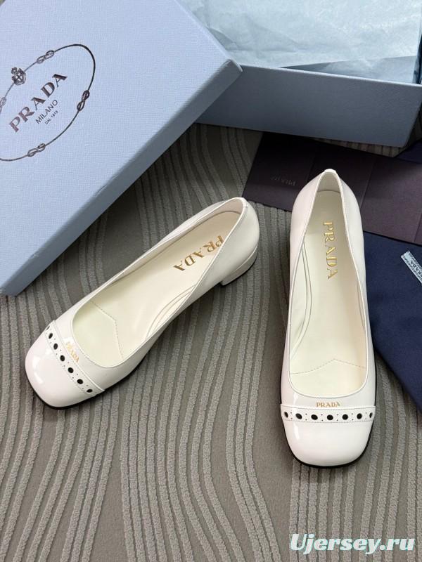 2025 Women Prada White Leather Loafers KFY00300