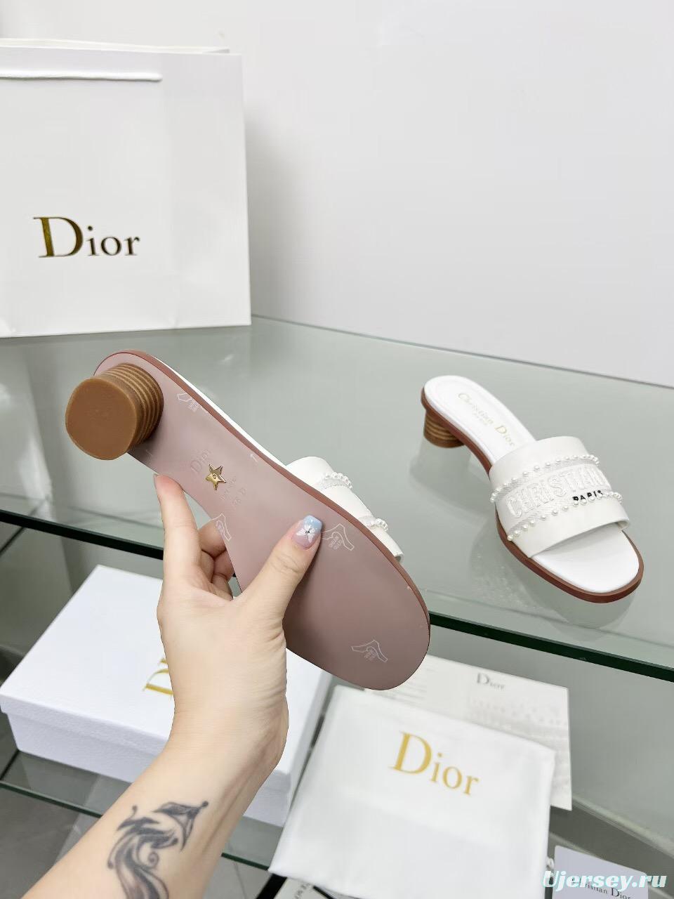 2025 Women Dior White Leather Mules Embroidered LY00210