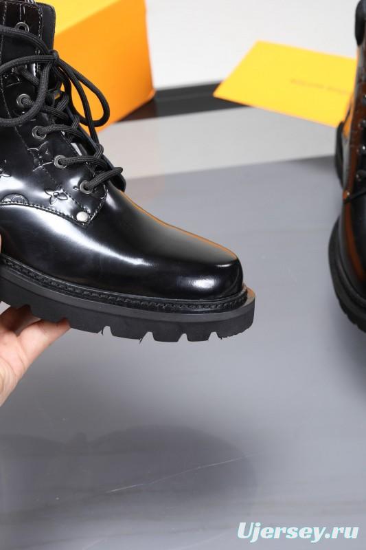 2024 Men Louis Vuitton Black Calfskin Leather Casual High-Top MJ00470