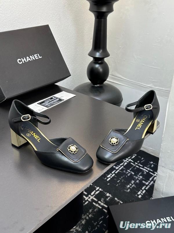 2025 Women CHANEL Black Leather Block Heel Metal Accent LY00360