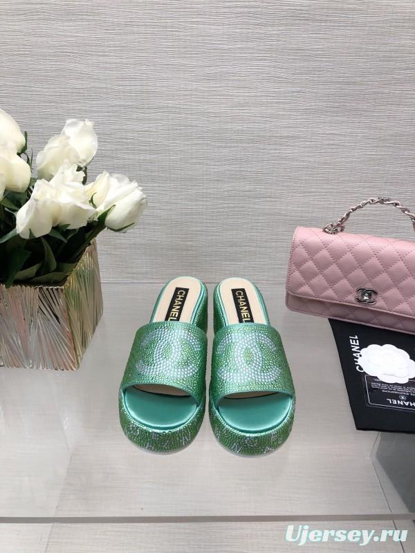 2025 Women Chanel Green Leather Slippers