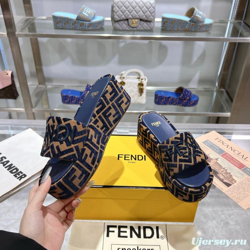 2025 Fendi Navy Beige Jacquard Fabric Platform Slippers