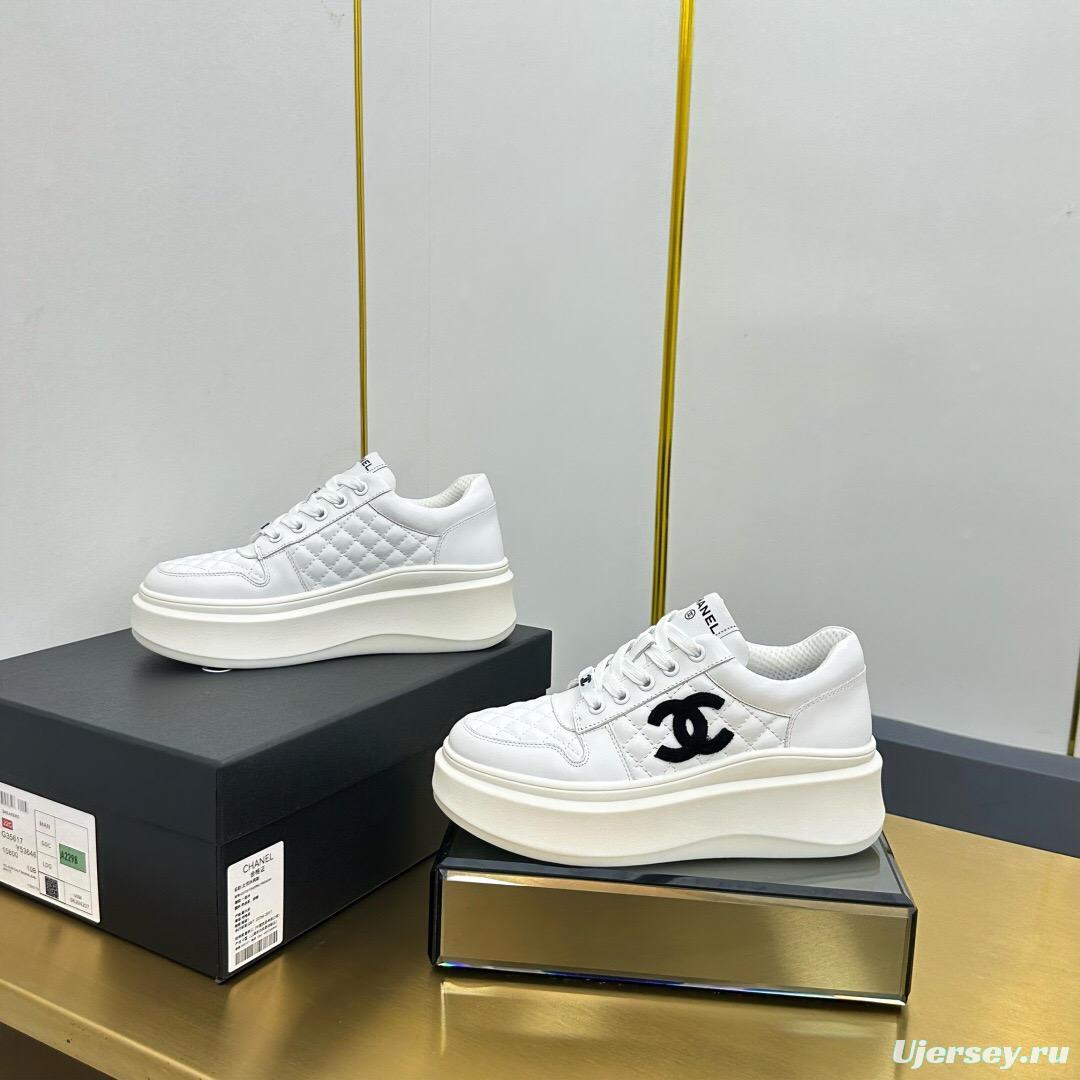 2025 Women Chanel White Leather Sneakers Thick Sole