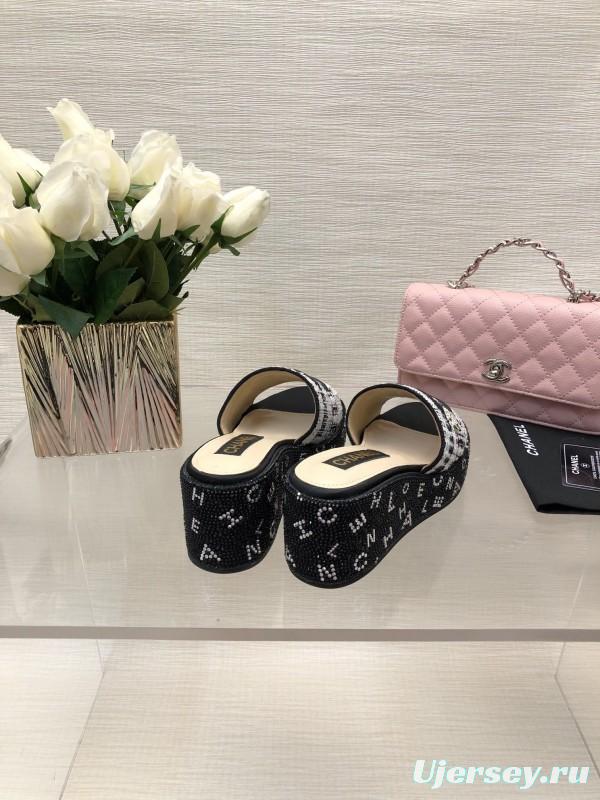2025 Women Chanel Black White Tweed Platform Sandals LY00320