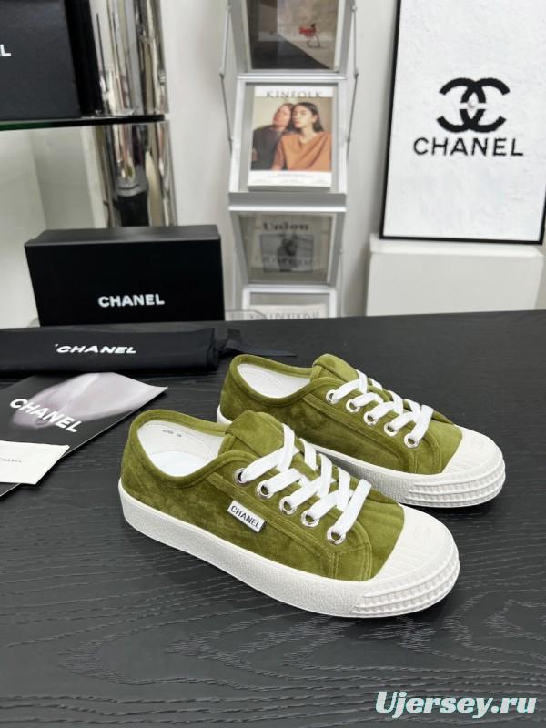 2025 Women Chanel Green Suede Casual Sneakers LY00230