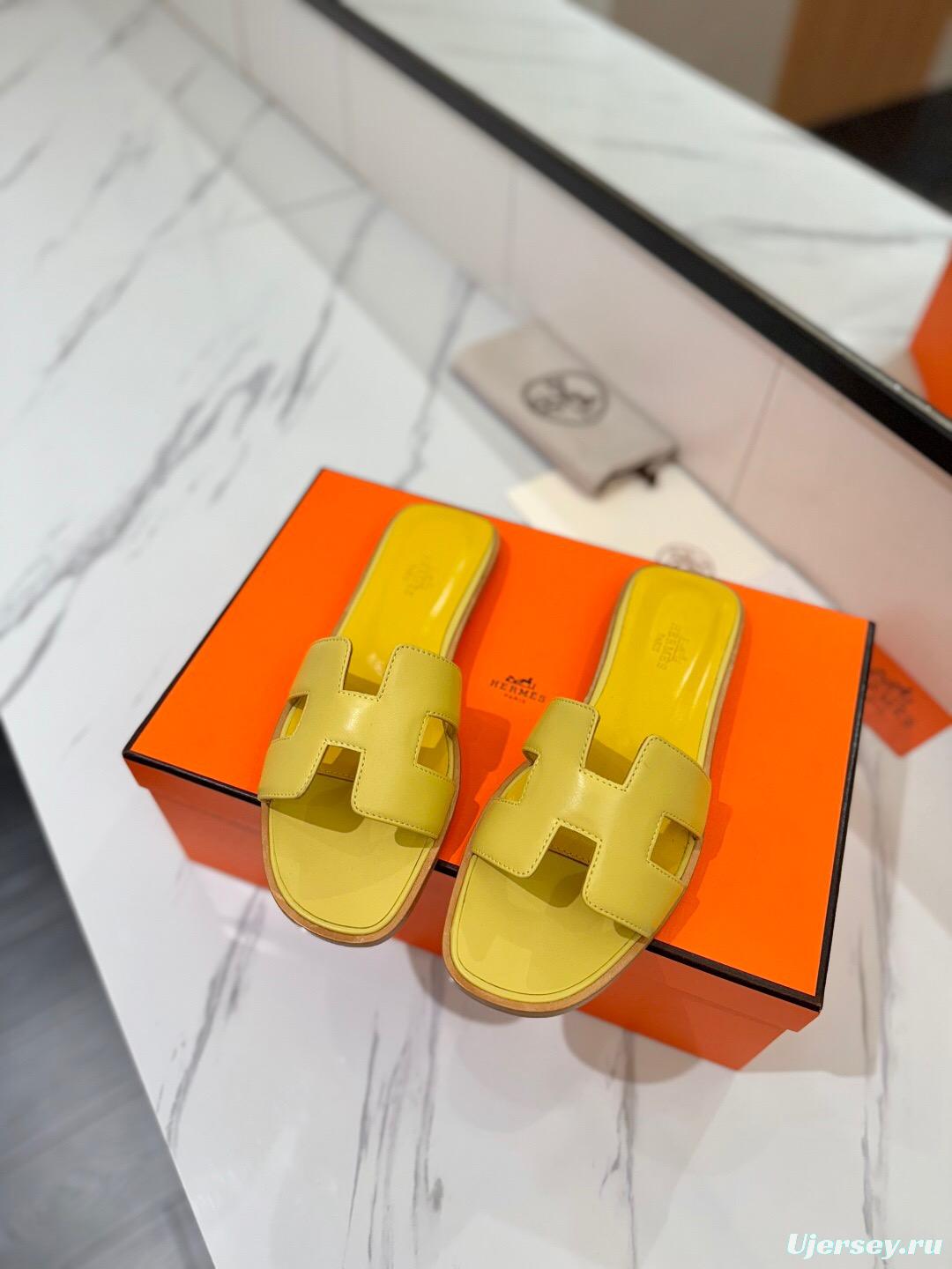 2025 Women Hermès Yellow Leather Slippers