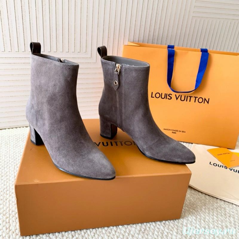 2024 Women Louis Vuitton Grey Suede Ankle Boots MJ00410